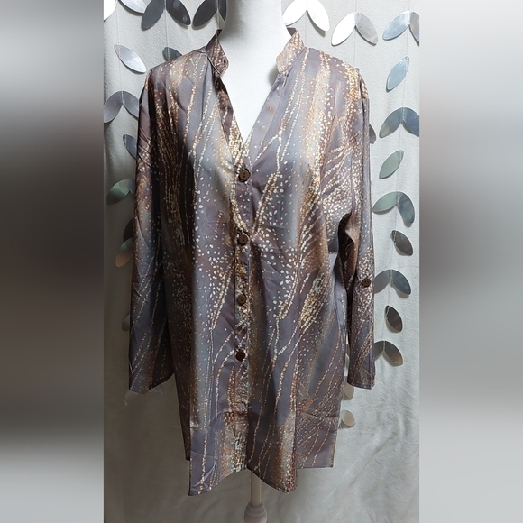 Made with ♡ Love Button Up Top Size XXL - Picture 5 of 5